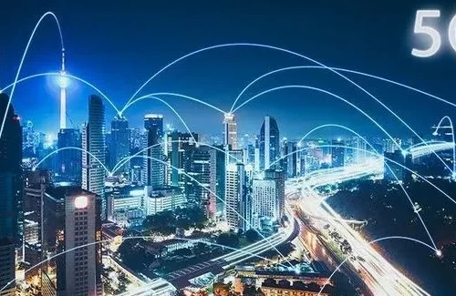 Geçmisten Geleceğe Yol Alıp, Yol Açabiliyorsanız